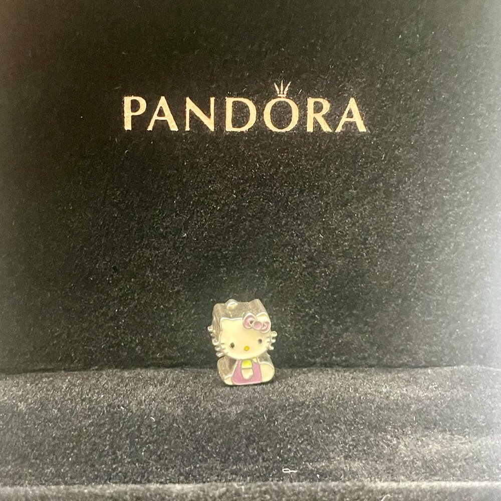 HELLO KITTY CHARM